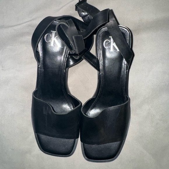 Calvin Klein Black Heels 👠 - Picture 2 of 4